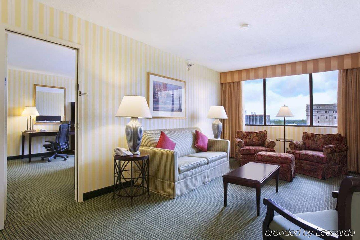 Hilton Fort Wayne At The Grand Wayne Convention Center (Adults Only) Pokój zdjęcie
