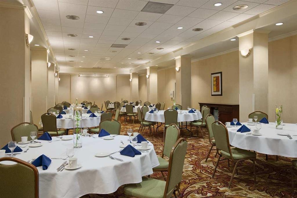 Hilton Fort Wayne At The Grand Wayne Convention Center (Adults Only) Pokój zdjęcie